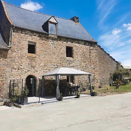 Gite Equestre Dans Centre Equestre Vers Saint Malo Plerguer Экстерьер фото