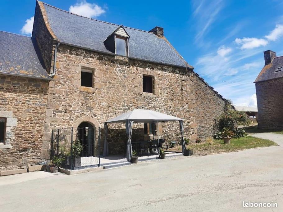 Gite Equestre Dans Centre Equestre Vers Saint Malo Plerguer Экстерьер фото